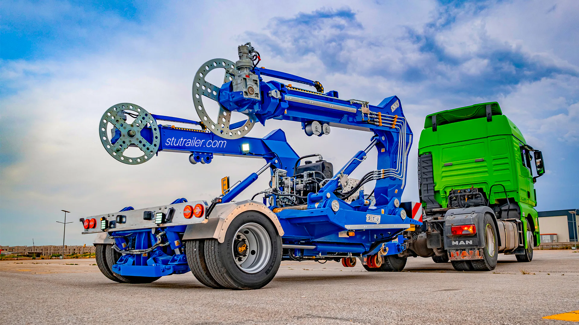 Front Profile — STU Trailers